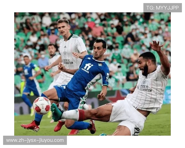 足球比赛中的快速反击与防守反压 足球比赛中的快速反击与防守反压